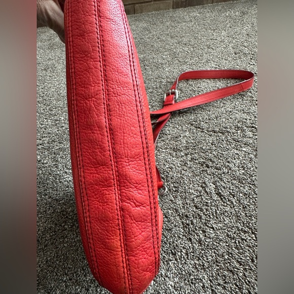 Vintage Fossil Marlow Red Leather Crossbody Bag Turnlock Purse GUC - Picture 7 of 11